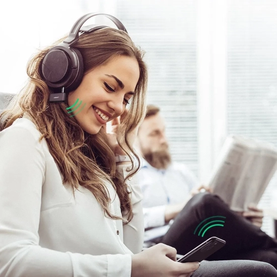 UGREEN Odbiornik dźwięku audio do samochodu Bluetooth 5.0 AUX mini jack