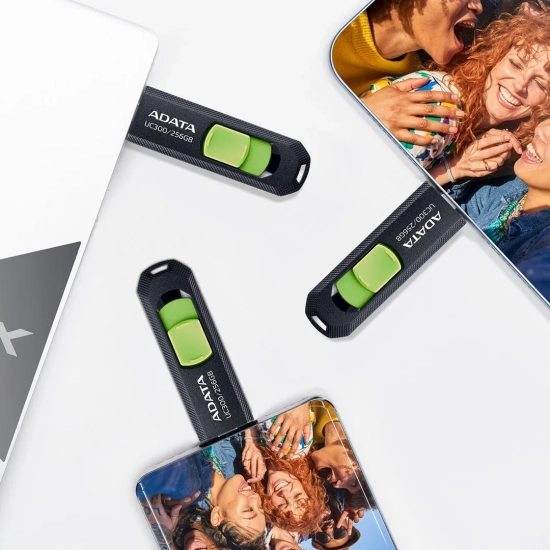 Adata Pendrive UC300 256 GB USB-C ACHO-UC300-256G-RBK/GN