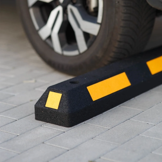 PRO-LINE Separator ogranicznik parkingowy z taśmą odblaskową 840x105x150mm