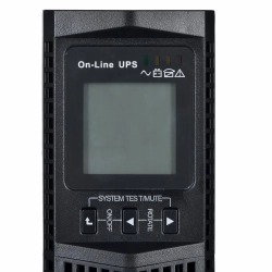 Czarny zasilacz awaryjny UPS Green Cell RTII UPS15 3000VA 2700W.