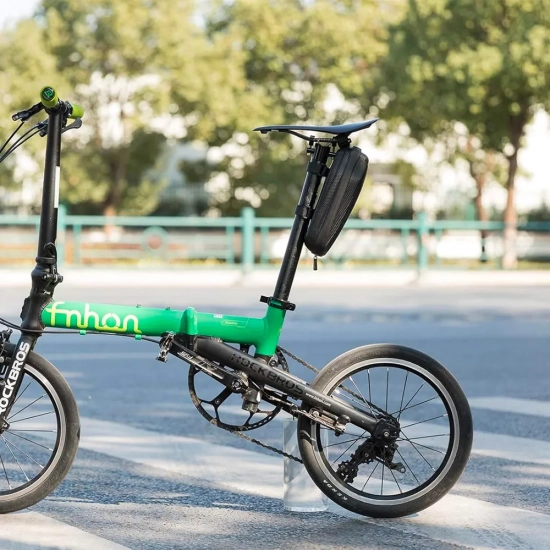 ROCKBROS Twarda torba rowerowa wodoszczelna mocowana na ramę 1.1L czarna