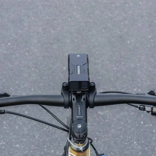 ROCKBROS Lampka rowerowa przednia 850lm z funkcją powerbanku + kabel USB-C