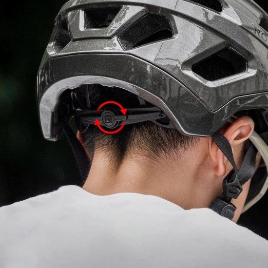 ROCKBROS Kask rowerowy młodzieżowy LK-67 z odpinanym daszkiem 54–58 cm