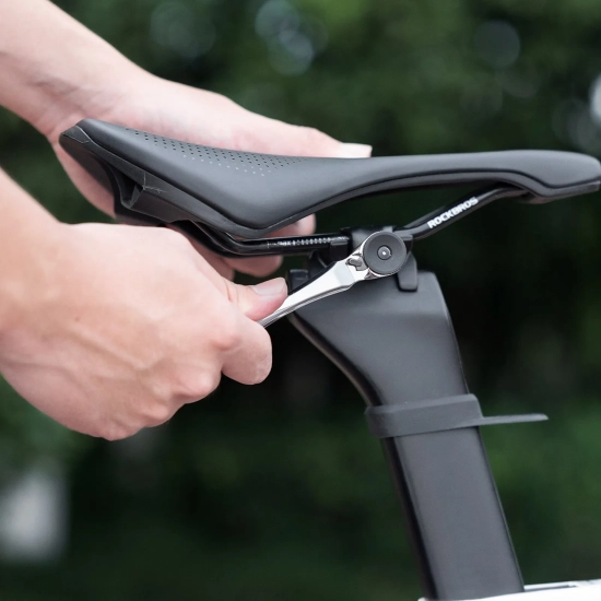 ROCKBROS Zestaw narzędzi rowerowych multitool z mini grzechotką i bitami