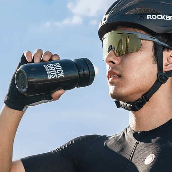ROCKBROS Bidon rowerowy butelka na wodę napoje 600 ml - czarny