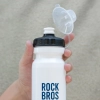 ROCKBROS Bidon rowerowy butelka na wodę napoje 600 ml - biały