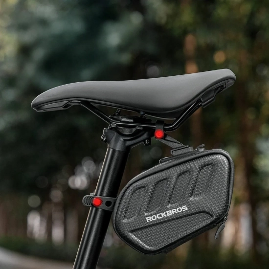 ROCKBROS Torba rowerowa podsiodłowa z inteligentną lampką tylną 0.45 l