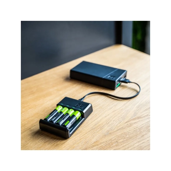 Green Cell GC VitalCharger zestaw ładowarka i 4 akumulatory AA