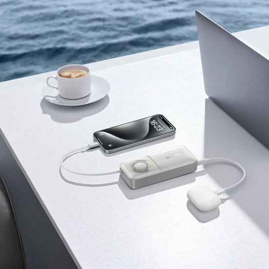 Powerbank Free2Pull 10000mAh 30W z portem USB-C i rozwijanym kablem USB-C