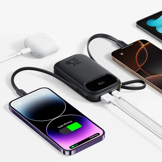 Powerbank 10000mAh 22.5W z wyświetlaczem kablami USB-C iPhone Lightning