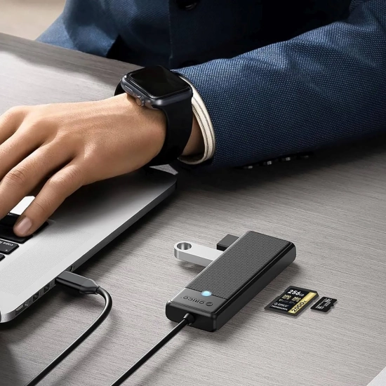 ORICO HUB adapter 4-portowy USB-C - USB-A czytnik kart SD microSD 1.8 m