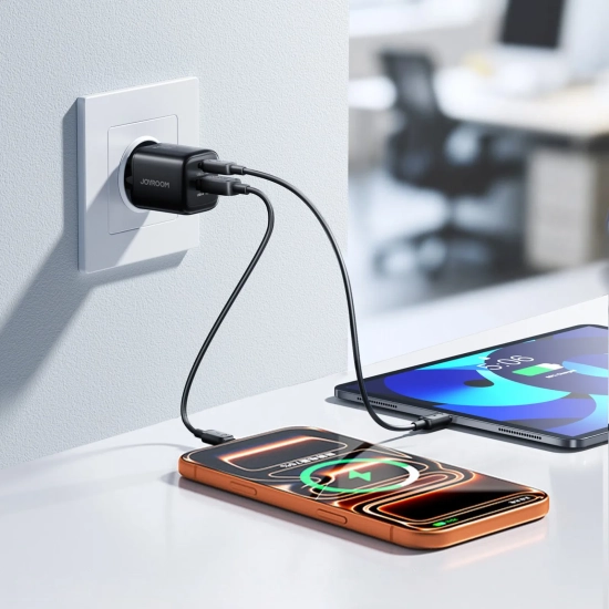 JOYROOM Ładowarka sieciowa USB-A USB-C 33W - czarna
