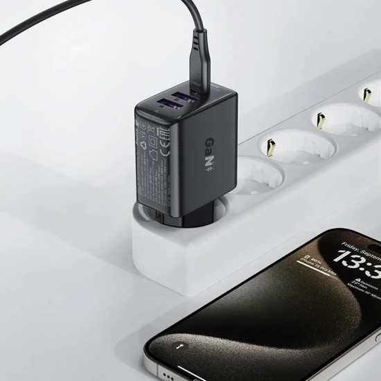 ACEFAST Ładowarka sieciowa PD 35W GaN z 3 portami 2x USB-A + USB-C czarna