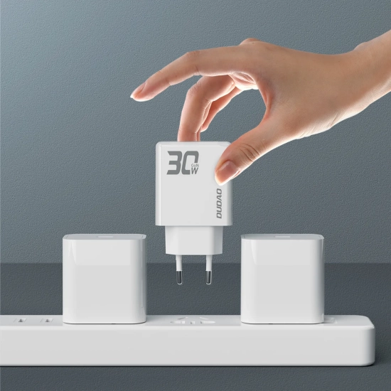 DUDAO Ładowarka sieciowa GaN 30W USB-A - USB-C z kablem USB-C - biała